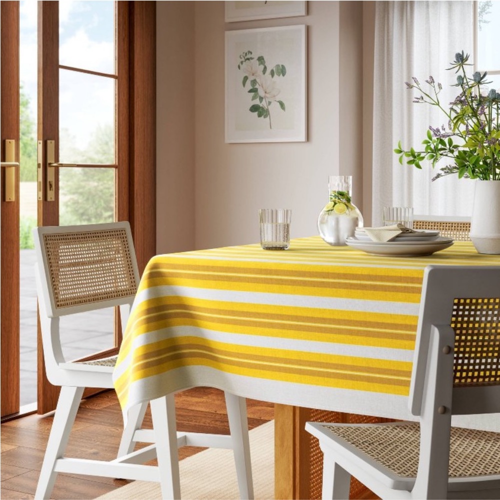 THRESHOLD NWT 100% cotton slub striped table cloth -yellow -104x60 - Picture 2 of 7